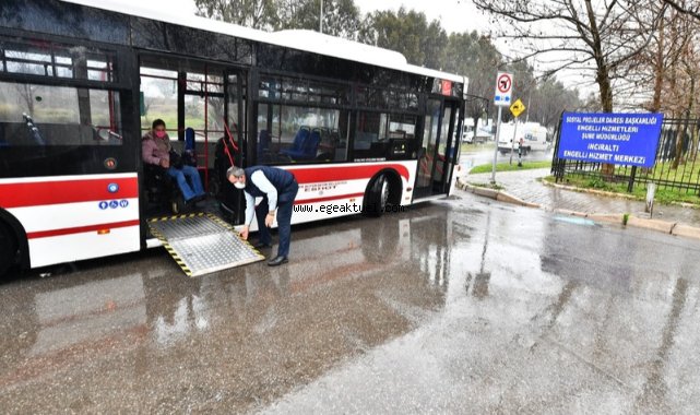 ESHOT otobüslerine tekerlekli sandalye ayarı