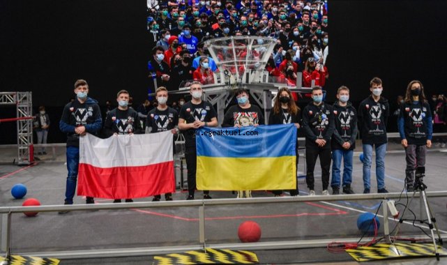 İzmir uluslararası robot yarışmasına ev sahipliği yapıyor