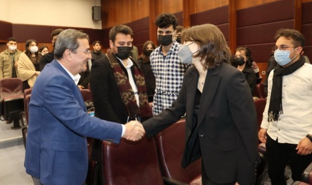 Konak’ın Gençlik Meclisi İlk toplantısını gerçekleştirdi