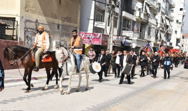 Menemen'de deve gösterisi heyecanı