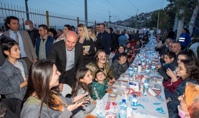 Başkan Soyer Lale Mahallesi’nin çehresini değiştiren parkın açılışını yaptı