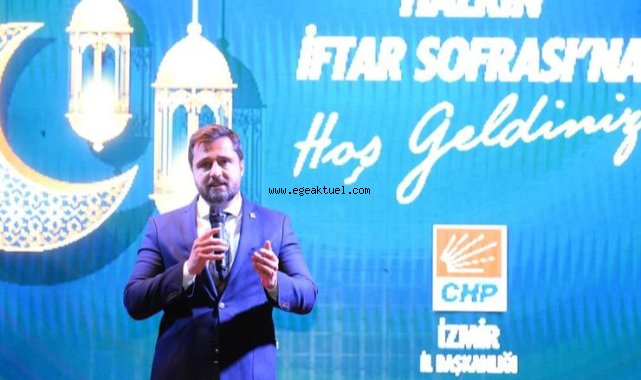 CHP İzmir halkın iftar sofrasını Konak’ta kurdu
