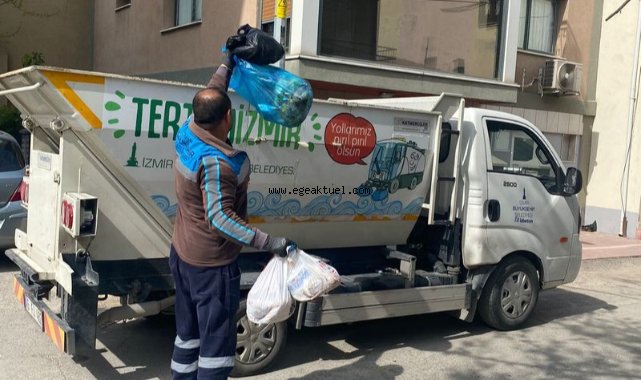 Çiğli’de grevin ardından temizlik çalışmaları başlatıldı