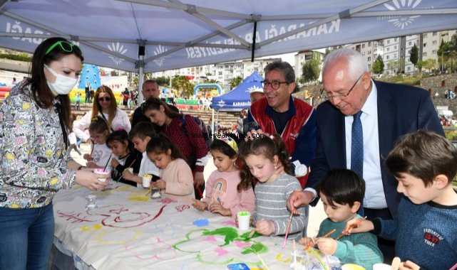 Karabağlar'da 23 Nisan Coşkusu