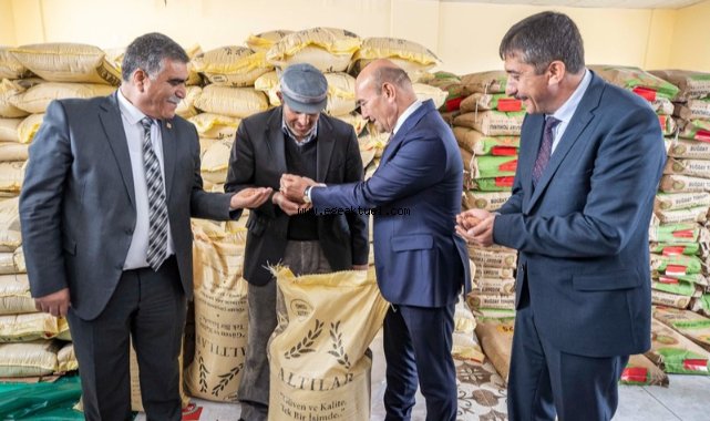 Soyer Kars’ta tarlaya indi 