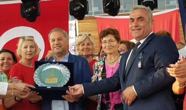 14. Altın Saat Kulesi Ödülü Tunç Soyer’in
