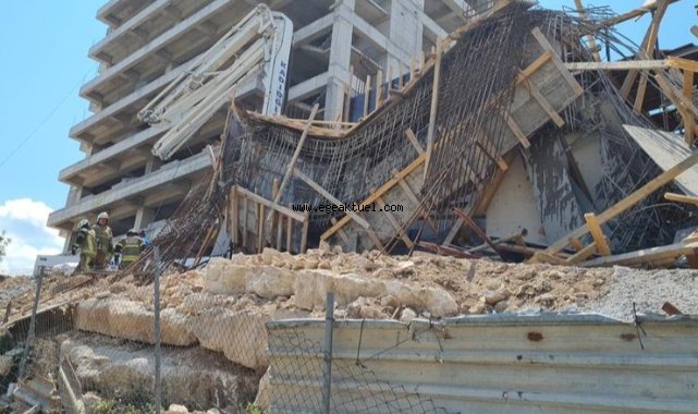 İzmir' deki inşaatta kolon patladı