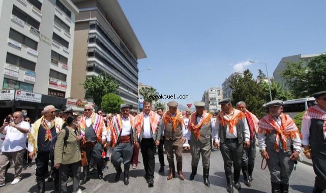 Karşıyaka’da coşku dolu ‘Uluslararası Karşıyaka Yörük Festivali’