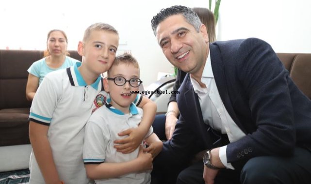 Minik Engin'e duygulandıran ziyaret