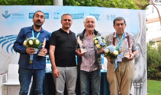Usta sanatçılar tiyatro konuştu 