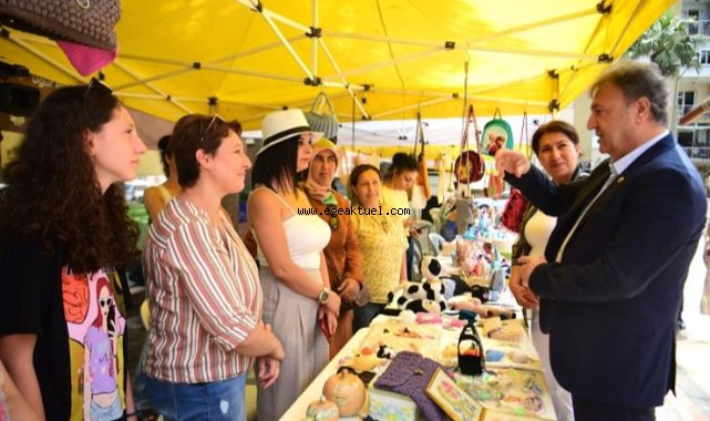 Bornova’da kursiyerlerin sergi heyecanı