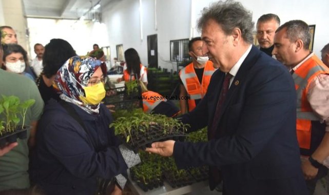 Bornovalılara  ücretsiz meyve fidanı