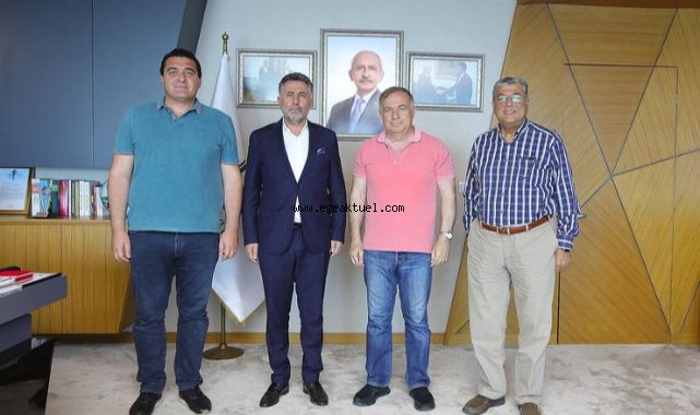 Deprem Komisyonu’nun CHP’li üyelerinden “Bayraklı çıkarması”
