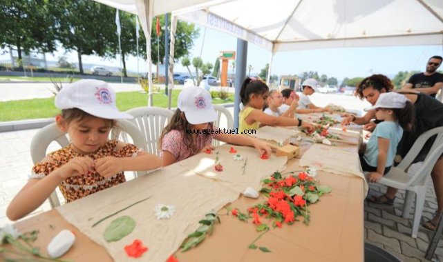 Efes Selçuk’ta atıklar kuş evi oldu
