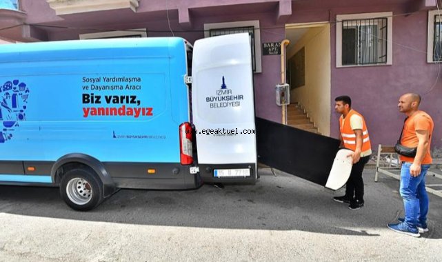 Ev taşıyan üniversitelilere Büyükşehir’den ücretsiz nakliye hizmeti