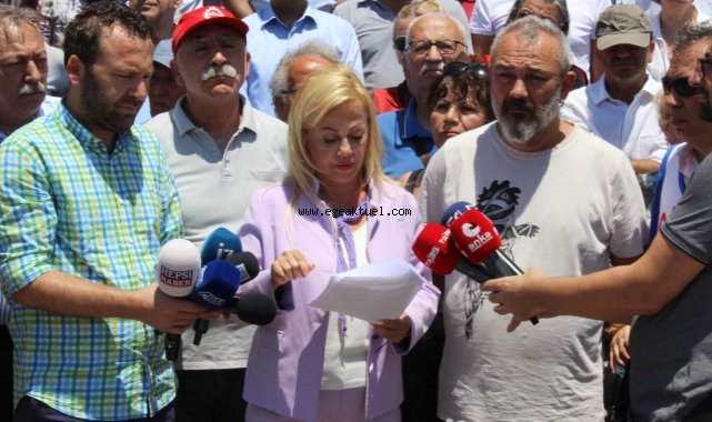  Gazeteciler “Sansür Yasası”nı protesto etti
