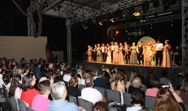 İzmir Aşkı Müzikali’ne Bornovalılardan büyük ilgi