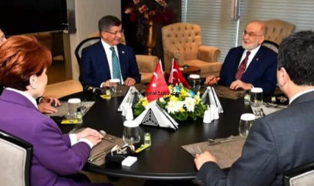 Davutoğlu'ndan cumhurbaşkanı adaylığı çıkışı