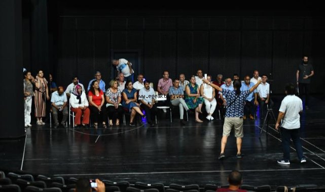100 muhtardan İzmir’e 100’üncü yıl hediyesi