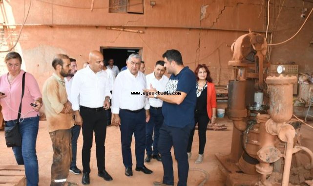 CHP İzmir hız kesmiyor, Menemen’de büyük saha çalışması