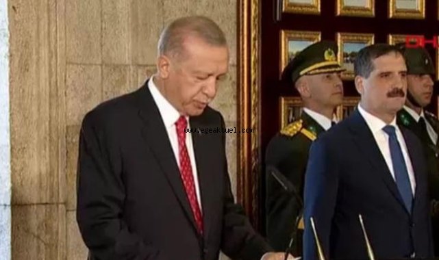 Cumhurbaşkanı Erdoğan ve devlet erkanı Anıtkabir'de