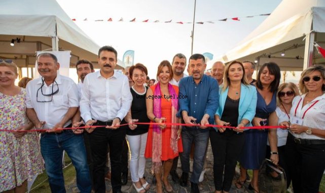 “Dikili Kitap Günleri” kapılarını açtı