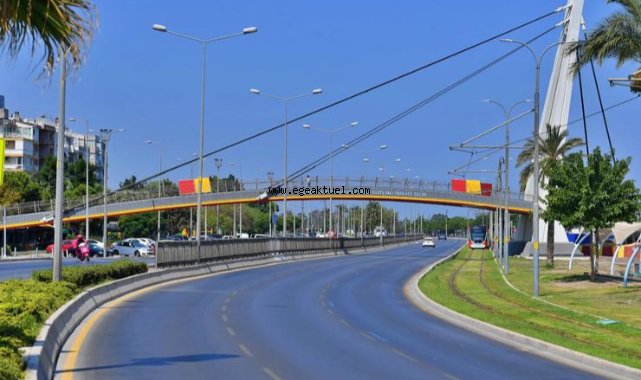 Göztepe Şehit Kerem Oğuz Erbay Köprüsü yenilendi