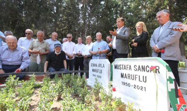 İzmir Baba’ya mezarı başında anma