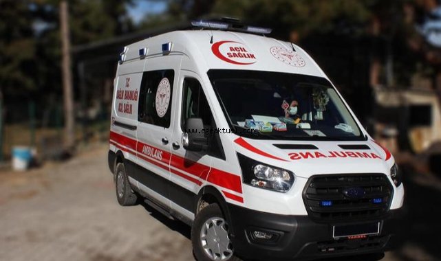İzmir'de bir kişi hastanenin önündeki ambulansı çaldı