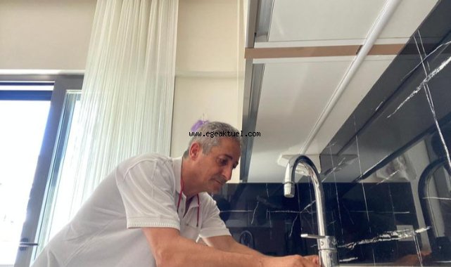 Karşıyaka Belediyesi bin yaşlıya evde tamir hizmeti verdi