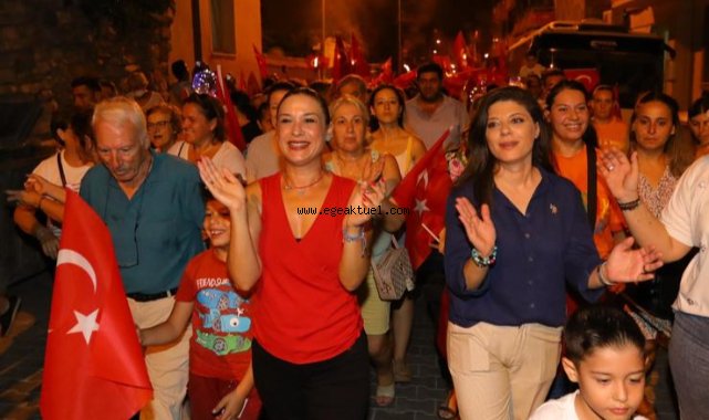 Zafer'in 100. yılı Efes Selçuk'ta coşkuyla kutlandı