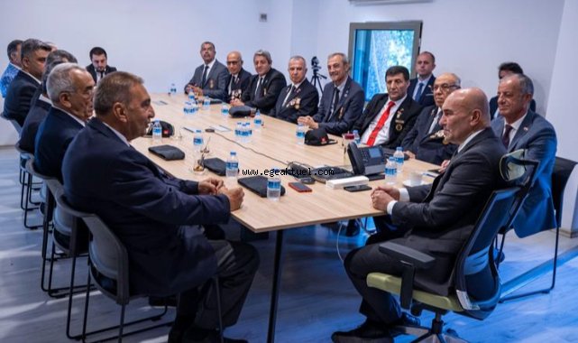 Başkan Soyer, şehit aileleri ve gazi derneklerini ağırladı