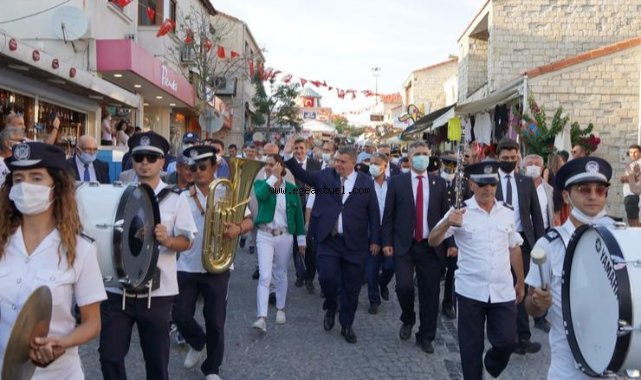 Çeşme ve Alaçatı’da Kurtuluşun 100. Yıl Coşkusu