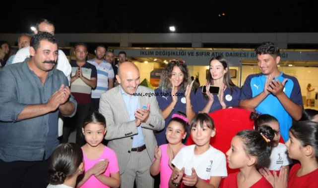 İzmir Fuarı’nda Bayraklı rüzgarı