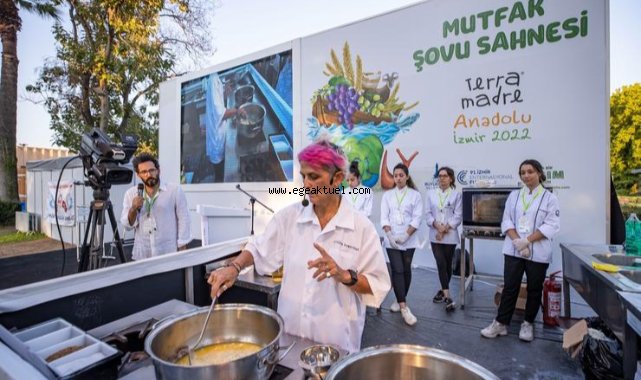 Michelin yıldızlı şef Terra Madre Anadolu için mutfağa girdi