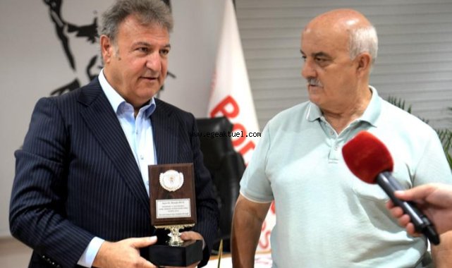 Amatörlerden Başkan İduğ’a plaketli teşekkür