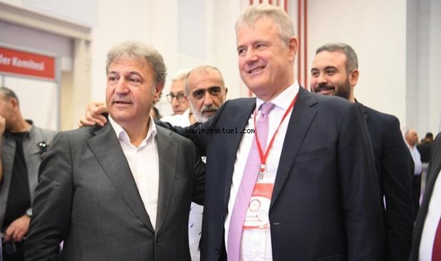 Başkan İduğ İZTO Ailesi kucaklaştı