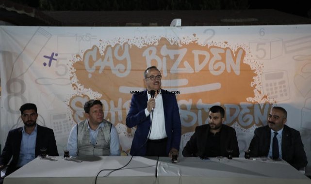 “Gençlerle 21 yıldır yan yana yürüyoruz.”