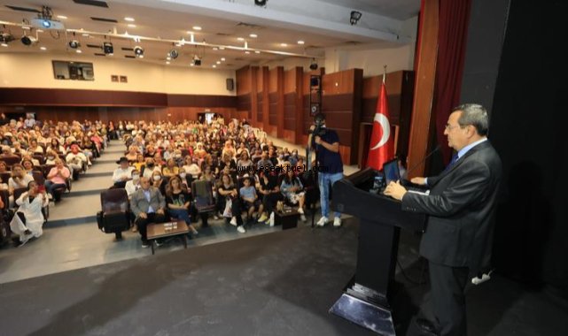 Konak’ta “Güçlü kadın, güçlü anne, güçlü çocuk” konuşuldu
