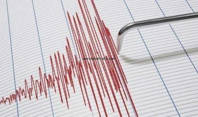 Çeşme açıklarında deprem oldu!