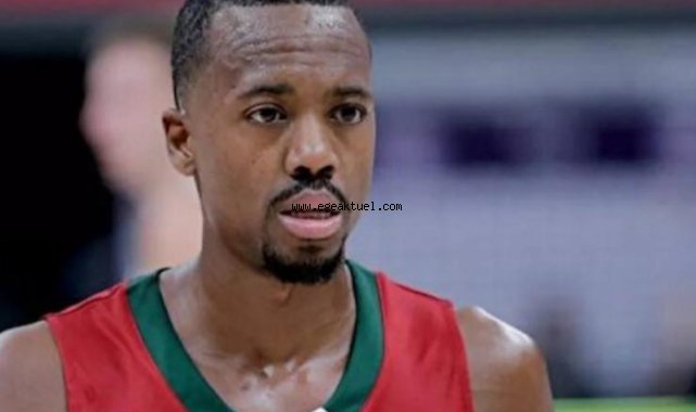 Errick McCollum'a bıçaklı saldırı