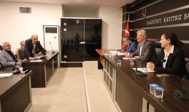 Güçlerini gençler için birleştirecekler