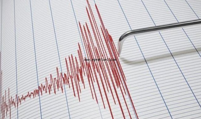 İzmir'de korkutan deprem