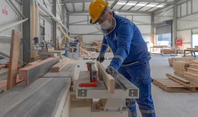 Kent Mobilyaları Fabrikası’nda yoğun üretim
