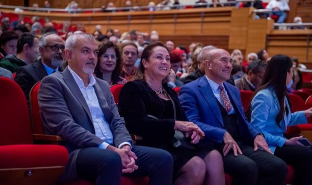 Soyer: “İzmir felaketleri gönüllülükle aştı”