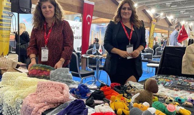 Turizm fuarında Bayraklı standına büyük ilgi