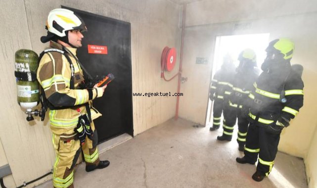 İzmir İtfaiyesi bir yılda 12 bin 500 kişiye eğitim verdi