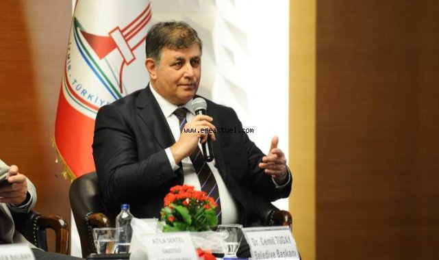 Karşıyaka’da Uğur Mumcu ve Demokrasi Şehitleri anıldı