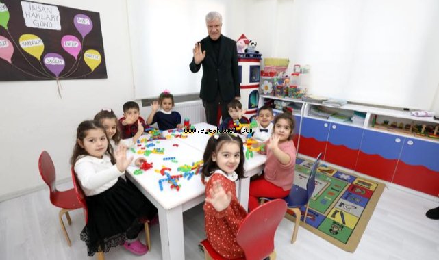 Nar Çiçekleri’nde karne sevinci yaşandı