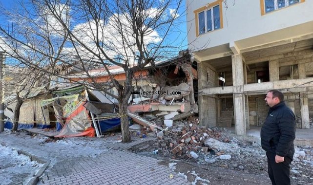 Başkan Gümrükçü deprem bölgesinde: "Yurttaşların taleplerini dinledik"